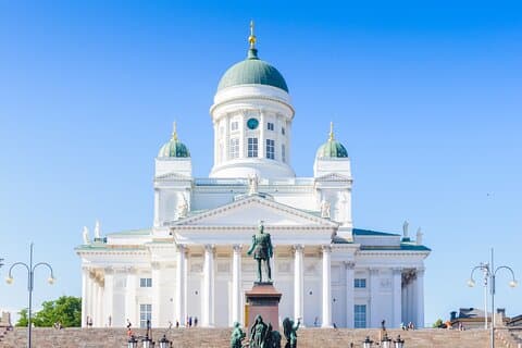 Helsinki Private Panoramic Tour with Airport Transfer