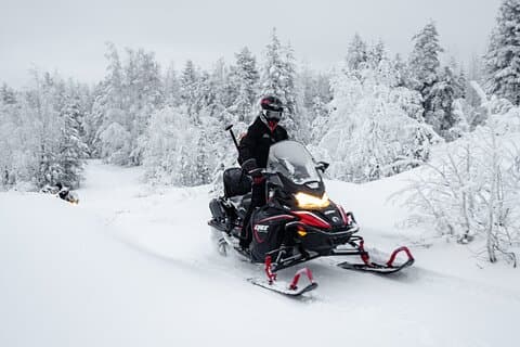 3 Days Snowmobile Shipping to Finnish Lapland