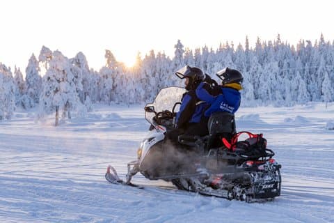 Snowmobile Safari on Tundra - Saariselkä
