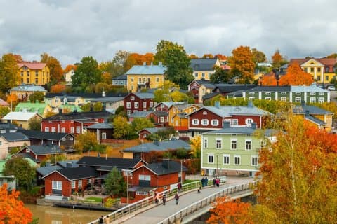 Helsinki to Porvoo Private Guided Day Car Trip