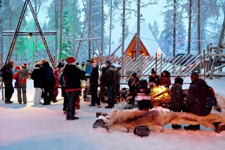 City tour and Santa Claus village