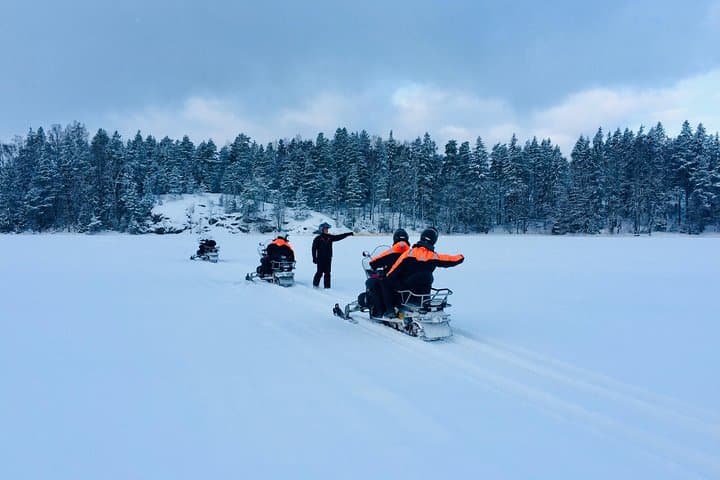 Helsinki snowmobile tour