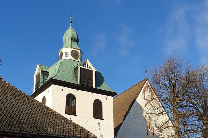 Private tour Helsinki-Porvoo-Haikko Manor by VIP car (5 hours)