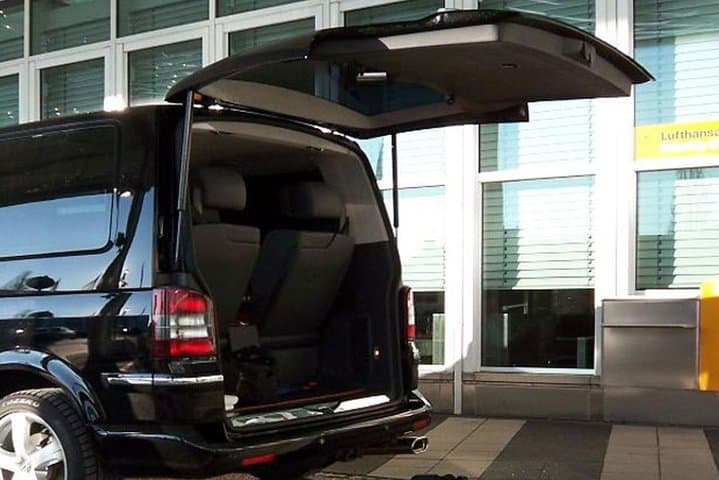 Half day luxury car with driver at disposal in Helsinki