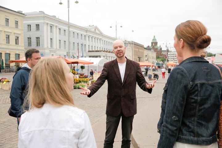 Group with a guide at the Market Square