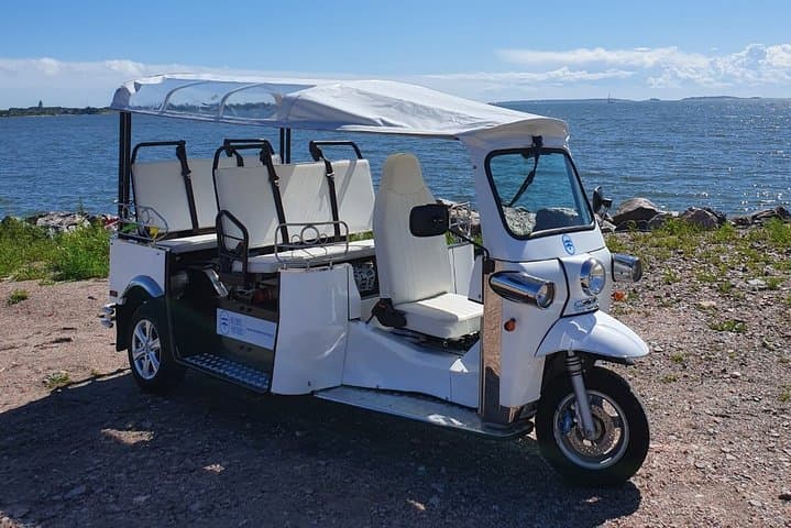 Private TukTuk guided Tour in Helsinki 2,5 hrs