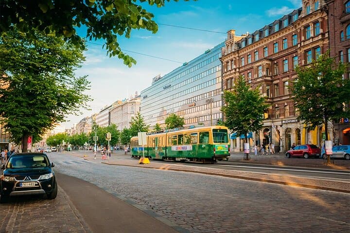 Helsinki Private Panoramic Tour with Airport Transfer