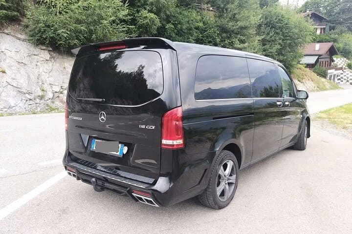 Helsinki to Helsinki Airport (HEL) - Departure Private Transfer