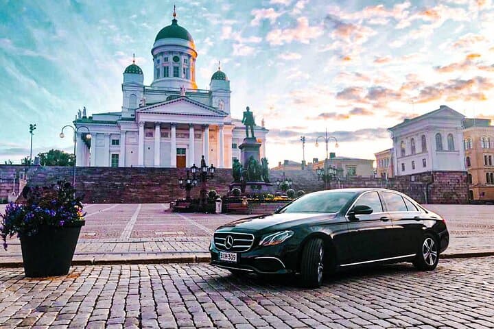 Luxury Return Transfer from Helsinki Airport to Helsinki