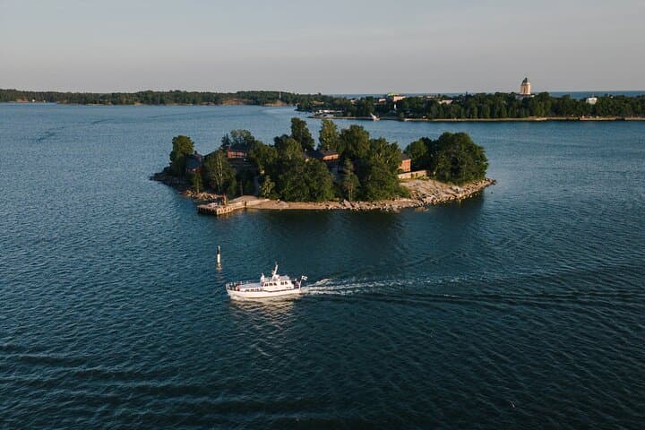 3 Hours Private Sauna Cruise in Helsinki