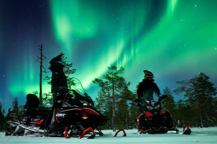 3 Days Snowmobile Shipping to Finnish Lapland