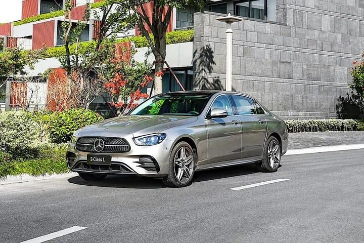 Helsinki Airport HEL Private Arrival Transfer to Helsinki City