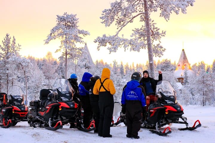 Snowmobile Safari Adventure in Rovaniemi