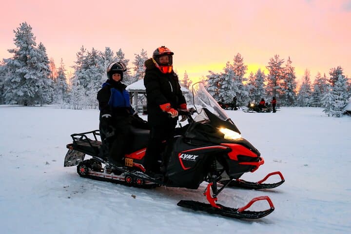 Snowmobile Safari Adventure in Rovaniemi