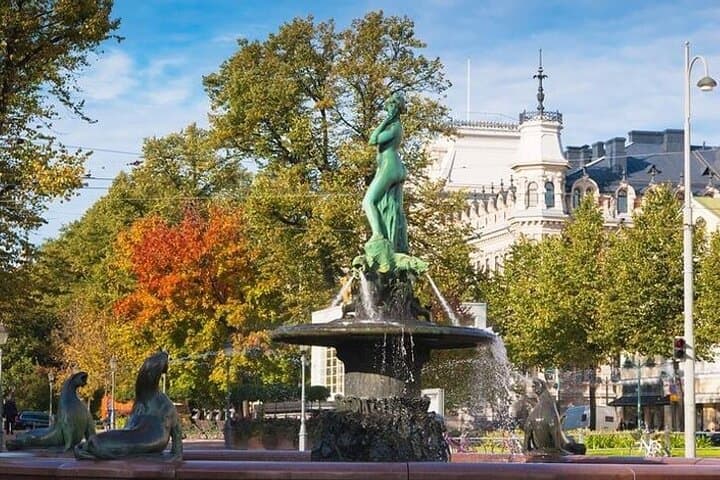 Private Guided Tour Helsinki and Porvoo by Mercedes V-class+Guide