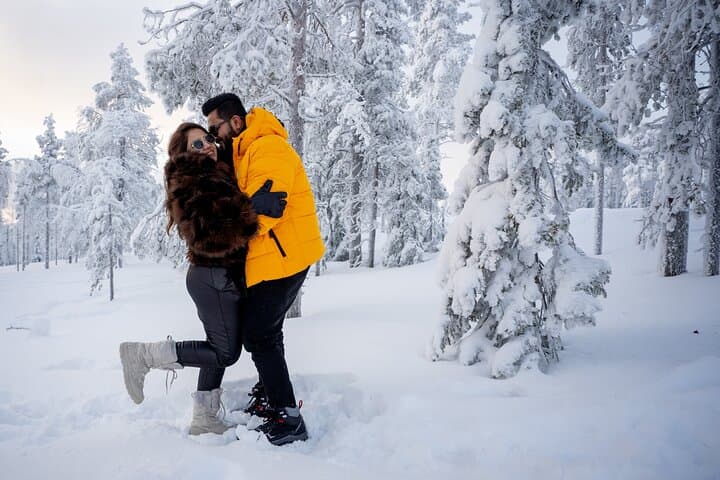 Rovaniemi Nature Photoshoot with Professional Photographer