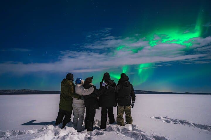 Nice lake view location to view the Northern Lights
