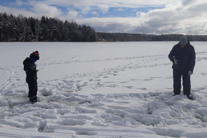 Small Group Ice Fishing Experience at The Frozen Lake