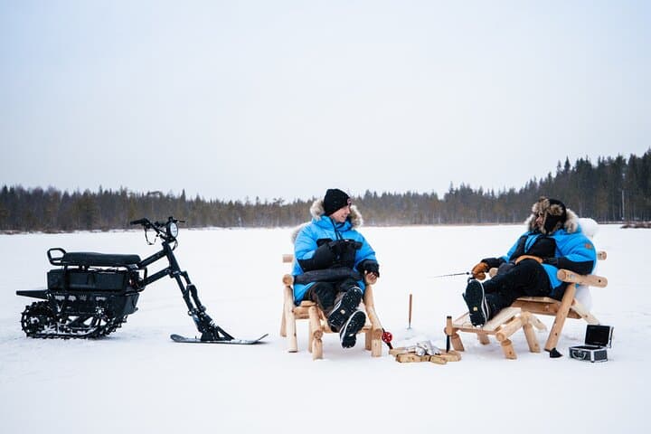 Rovaniemi Private Fishing Day with Lunch in a Igloo
