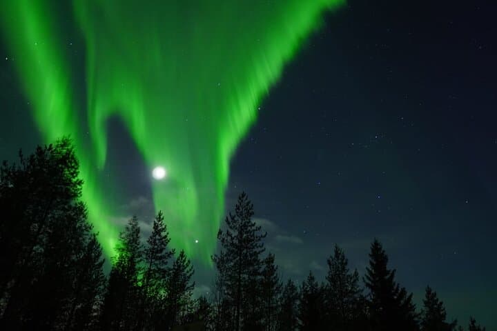 Northern Lights Hunt & Photography Experience