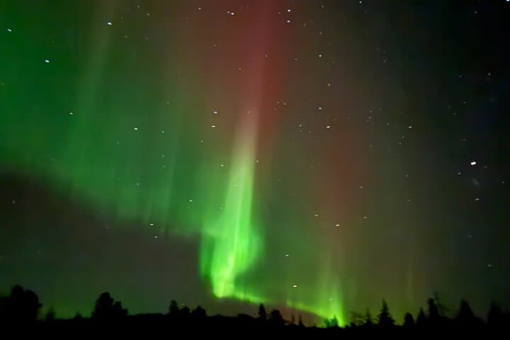 Small red auroras!