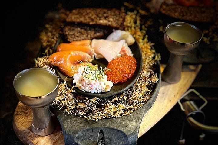 Private Traditional Finnish Dinner Under the Northern Lights