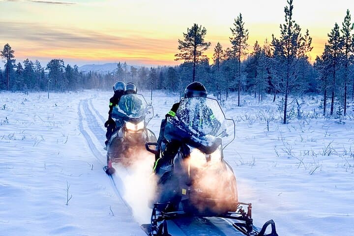 Snowmobiling on uncrowded trails