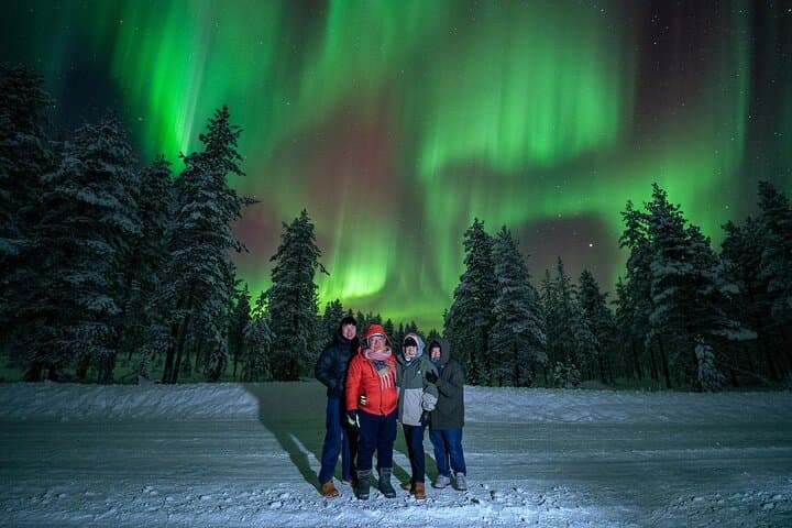 Rovaniemi Northern Lights Hunt With A Professional Photographer