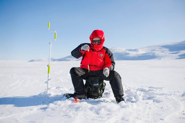 Ice Fishing Experience in Levi