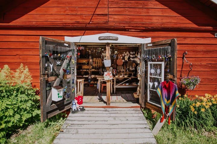 Helsinki: Private Half-day Fiskars Village Tour by Car