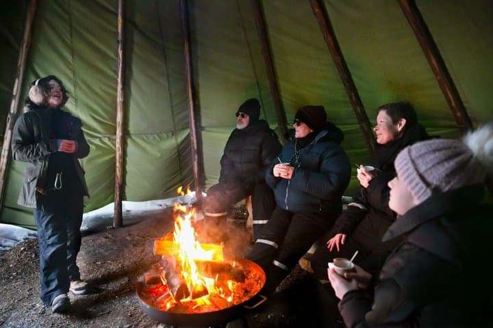 Rovaniemi: Reindeer Safari & Sled Ride with Sámi Heritage