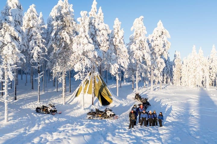 Snowmobile Safari in the Arctic Nature - Rovaniemi