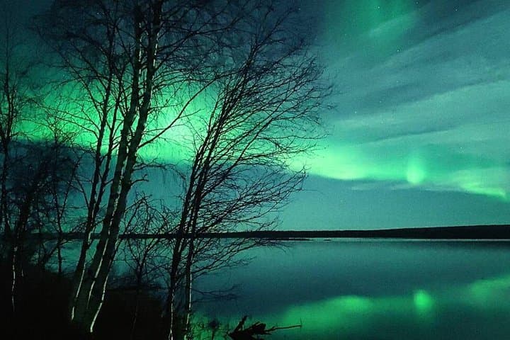 Rovaniemi: Northern Lights Hunting - Small Group & Photography