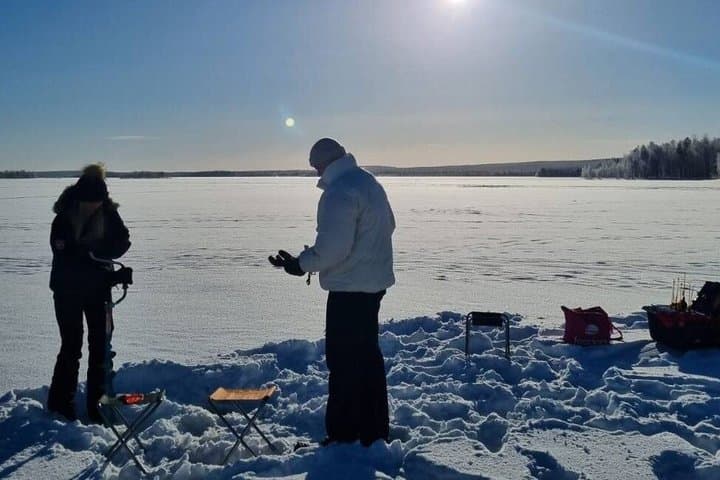 Rovaniemi Snowshoeing and Ice Fishing Winter Adventure
