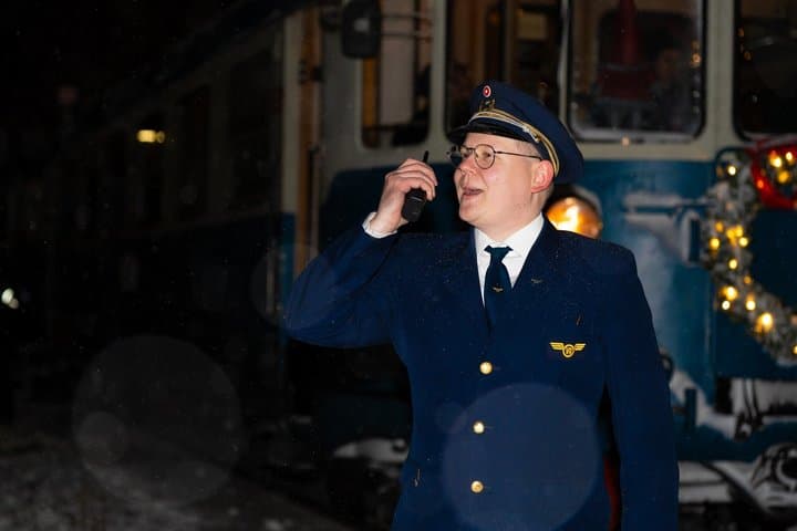 Rovaniemi Insider Aurora Train at Night