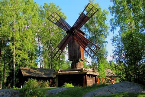 Private Tour: Helsinki Highlights and the Seurasaari Open-Air Museum