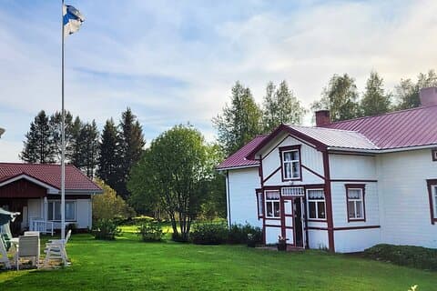 Private Guided Tour in Kujala Ranch with 3 Course Meal