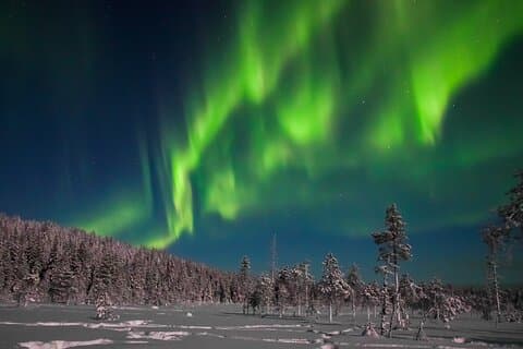 Northern Lights Hunting Photo Tour in Ylläs