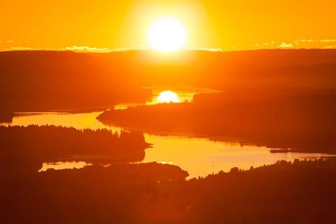 Arctic Wilderness Hike from Rovaniemi: Midnight sun & Sunset