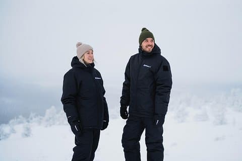 Winter clothing rental for adults and kids in Saariselkä