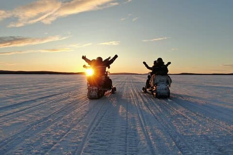 Snowmobile Experience 2h in Wild Lapland