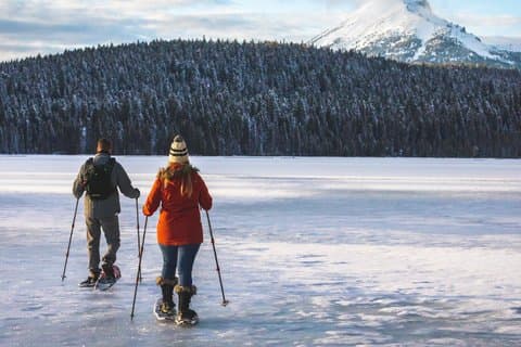 White Snowshoeing Experience in Levi