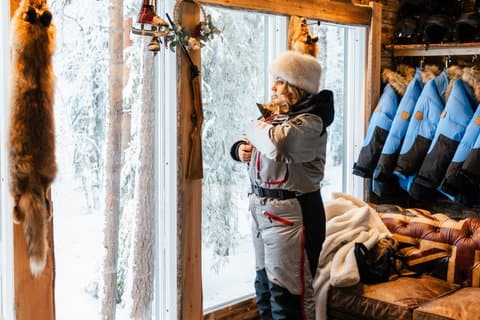 "ICEBREAKER" Ice Fishing VIP Tour & Gourmet Lunch in Glass Igloo*