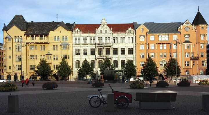 Helsinki Private Walking Tour with a Local