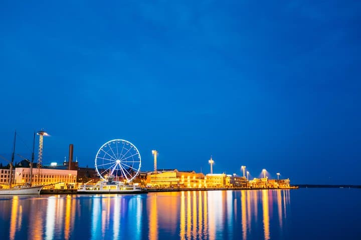 Private Half-Day Helsinki Sightseeing Tour by Minivan