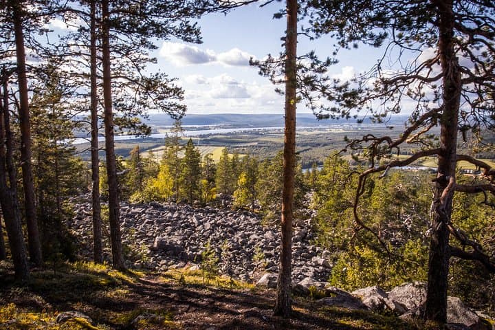 Aavasaksa - where Finland meets Sweden: Nature and History