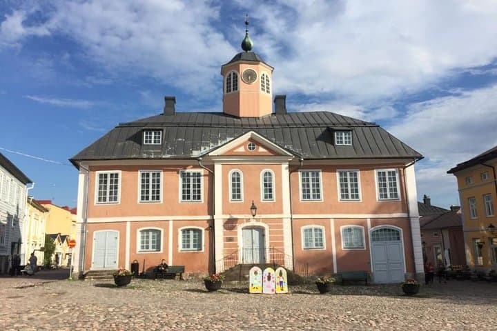 Helsinki Highlight and Porvoo Day Sightseeing Tour