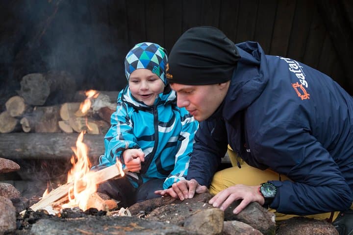 Magic of Nature – Birch bark cup making by a natural spring in Rovaniemi