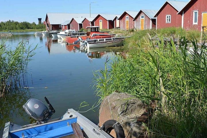 Vaasa Private Transfer from Vaasa (VAA) Airport to City centre