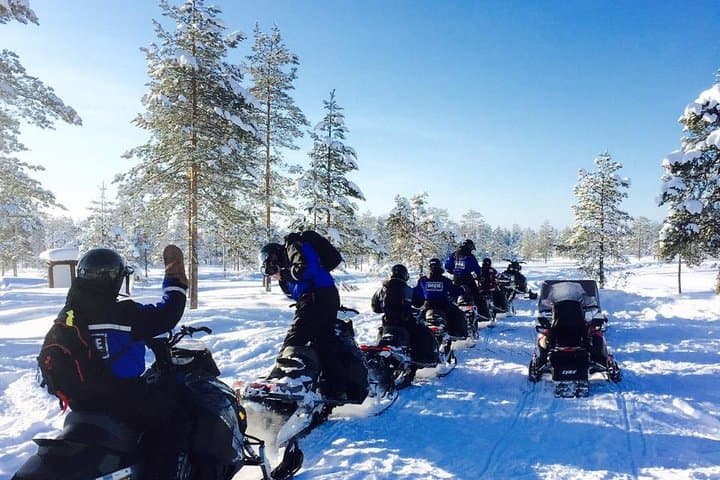 Group tour in Lapland